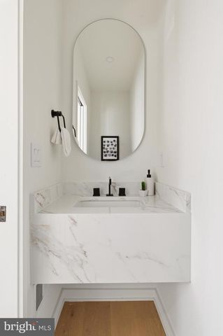3554 T ST NW, Washington, DC 20007