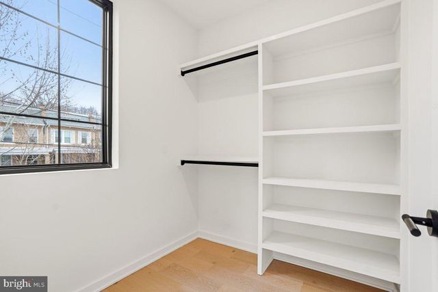 3554 T ST NW, Washington, DC 20007