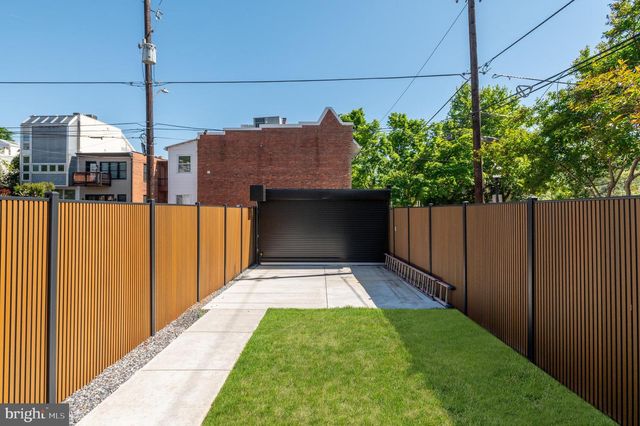 3554 T ST NW, Washington, DC 20007