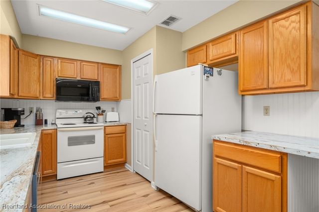 100 Kayla Avenue, Lake Placid, FL 33852