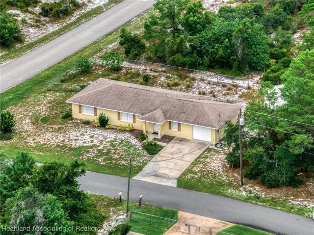 100 Kayla Avenue, Lake Placid, FL 33852