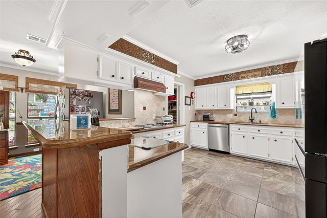 18311 Shireoak Drive, Houston, TX 77084