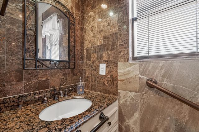 18311 Shireoak Drive, Houston, TX 77084