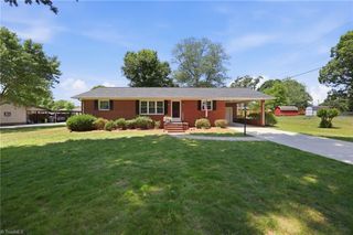 504 Sherwood Road, Reidsville, NC 27320