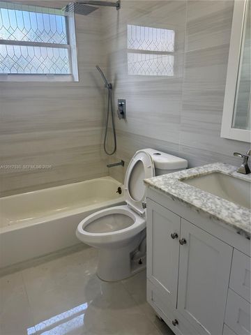 1321 NE 212th Ter, Miami, FL 33179