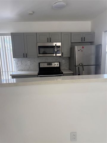 1321 NE 212th Ter, Miami, FL 33179