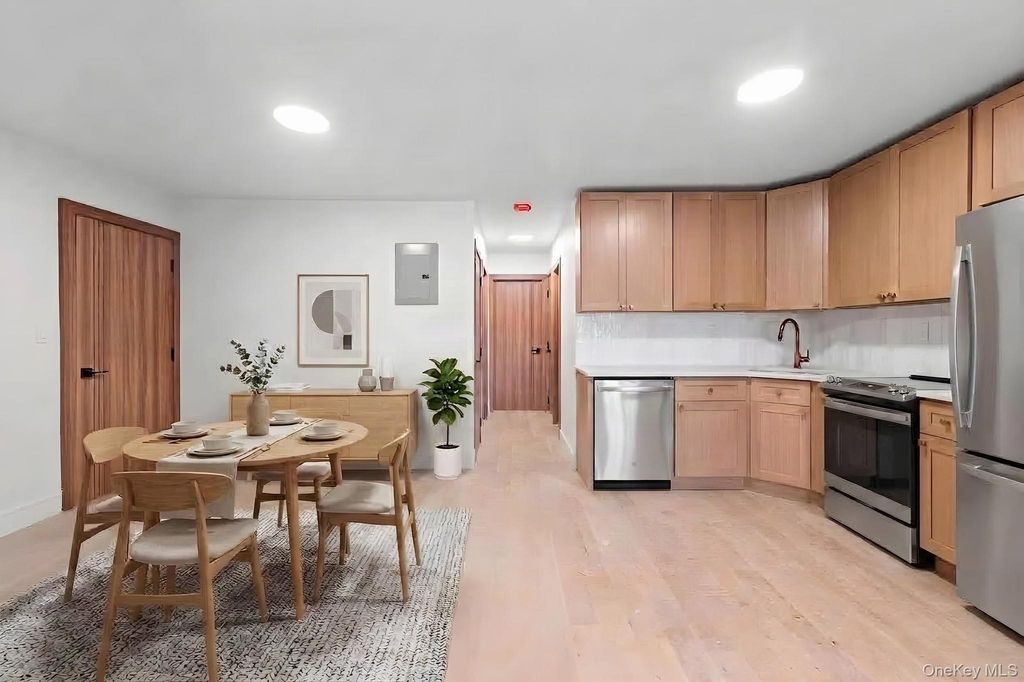 775 E 216th Street, Bronx, NY 10467 — exterior