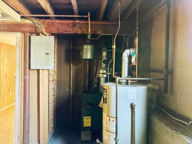 35 Donna Street, Brockton, MA 02302