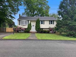 35 Donna Street, Brockton, MA 02302