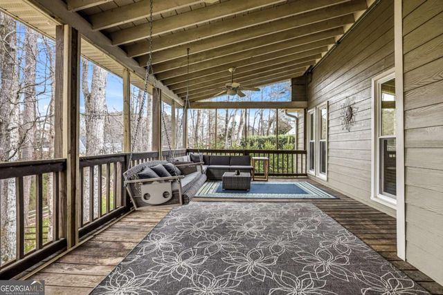 1975 Hunt Crossing Court, Lawrenceville, GA 30043