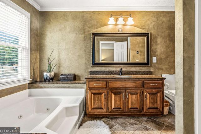 1975 Hunt Crossing Court, Lawrenceville, GA 30043