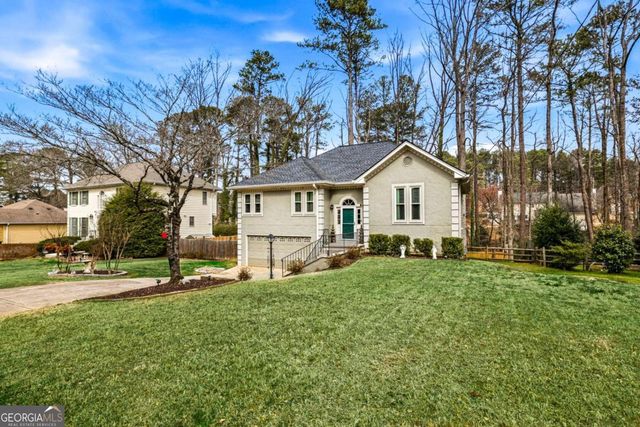 1975 Hunt Crossing Court, Lawrenceville, GA 30043