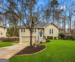 1975 Hunt Crossing Court, Lawrenceville, GA 30043