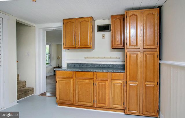 886 PLEASANT HILL RD, Fleetwood, PA 19522