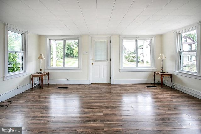 886 PLEASANT HILL RD, Fleetwood, PA 19522