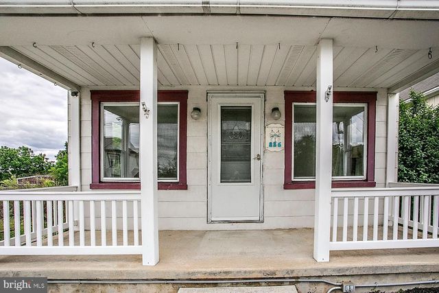 886 PLEASANT HILL RD, Fleetwood, PA 19522