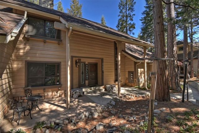 27456 White Fir Drive, Lake Arrowhead, CA 92352