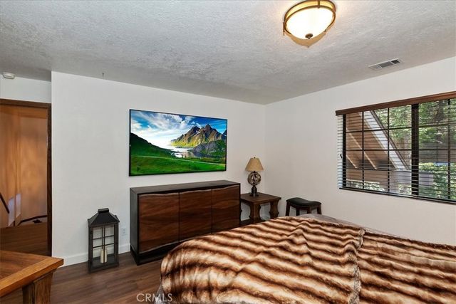 27456 White Fir Drive, Lake Arrowhead, CA 92352