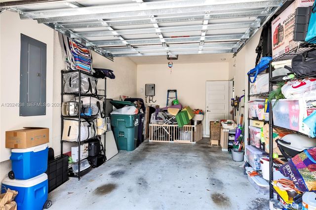 4838 NW 83rd Pkwy, Doral, FL 33166