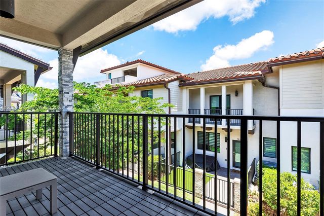 4838 NW 83rd Pkwy, Doral, FL 33166