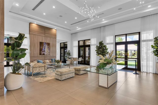4838 NW 83rd Pkwy, Doral, FL 33166