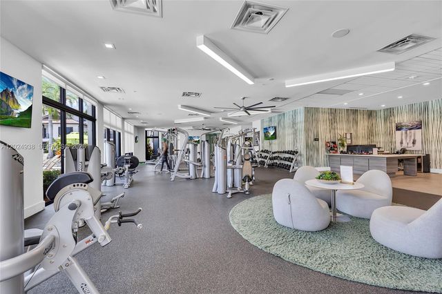 4838 NW 83rd Pkwy, Doral, FL 33166