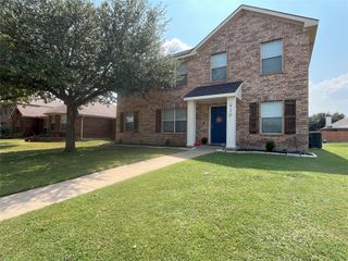 410 Blue Berry Lane, Red Oak, TX 75154