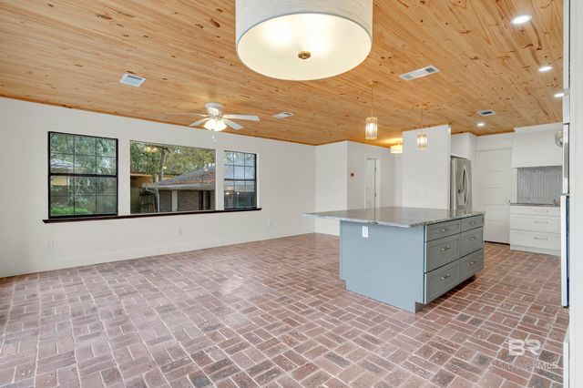 7808 N Wenzel Road, Foley, AL 36535