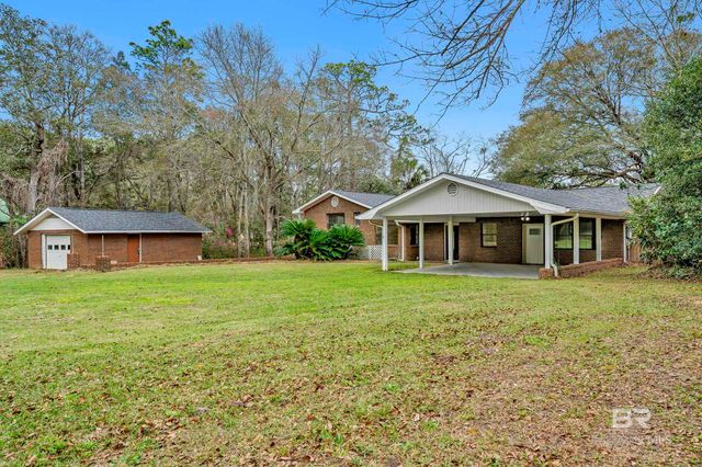 7808 N Wenzel Road, Foley, AL 36535