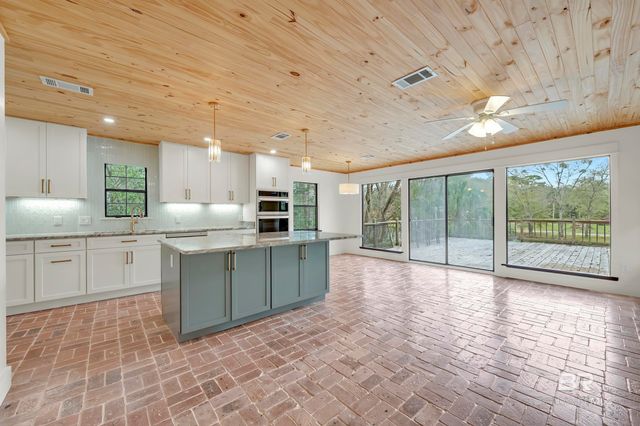 7808 N Wenzel Road, Foley, AL 36535