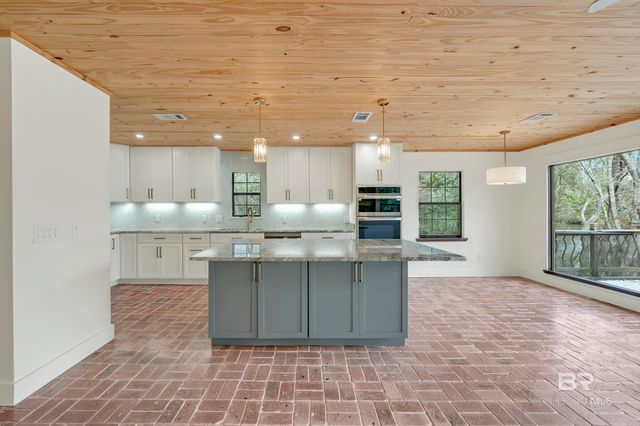 7808 N Wenzel Road, Foley, AL 36535