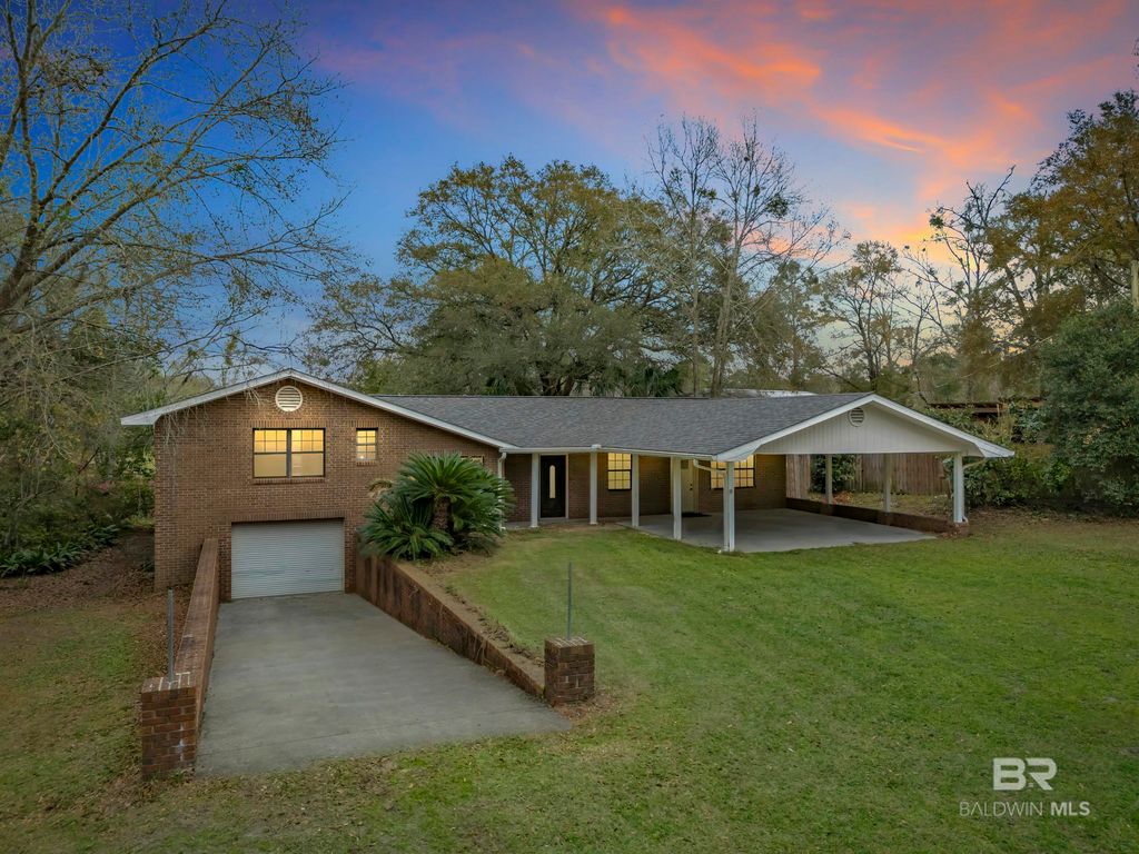 7808 N Wenzel Road, Foley, AL 36535