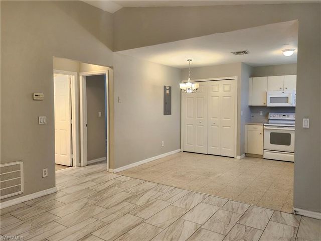 4527 19th ST SW, Lehigh Acres, FL 33973