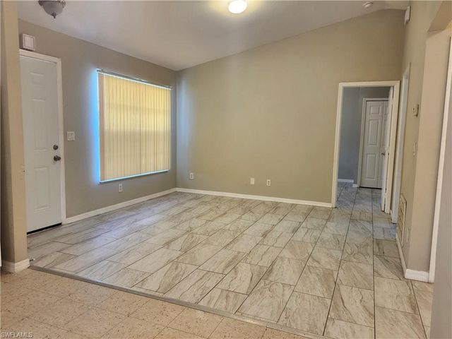 4527 19th ST SW, Lehigh Acres, FL 33973