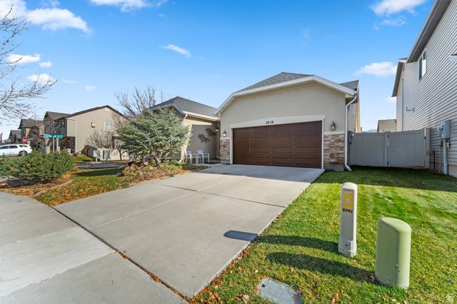 1016 N SKIPTON DR, North Salt Lake, UT 84054