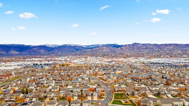 1016 N SKIPTON DR, North Salt Lake, UT 84054