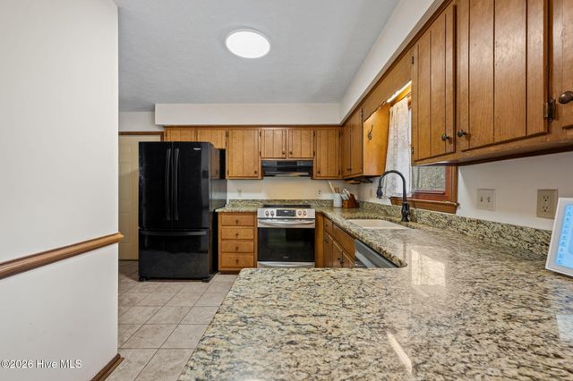 820 Fields Road, New Bern, NC 28560