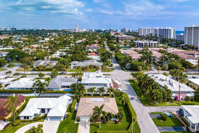 899 Barcelona Drive, Boca Raton, FL 33432