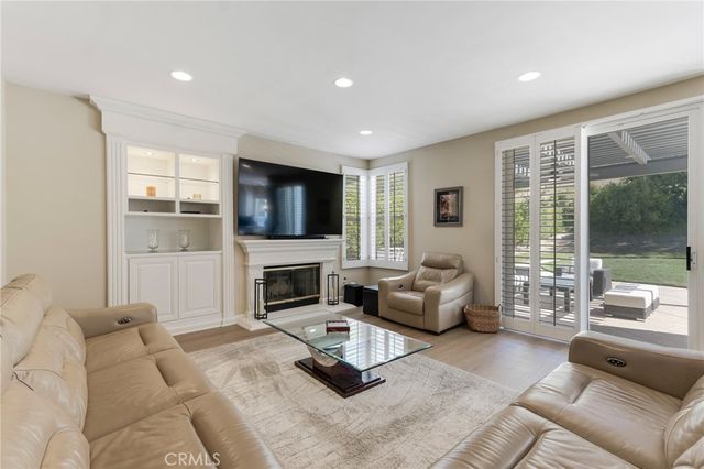 3452 Daniella Court, Calabasas, CA 91302