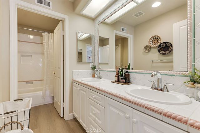 3452 Daniella Court, Calabasas, CA 91302