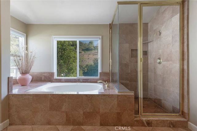 3452 Daniella Court, Calabasas, CA 91302