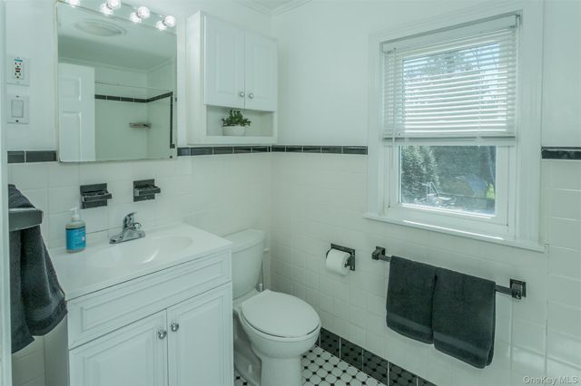 18 Scanlon Avenue, Florida, NY 10921