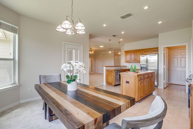 1173 Albatross Court, Benbrook, TX 76126