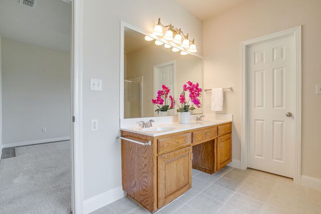 1173 Albatross Court, Benbrook, TX 76126
