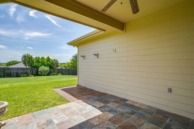 1173 Albatross Court, Benbrook, TX 76126