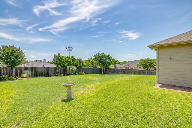 1173 Albatross Court, Benbrook, TX 76126