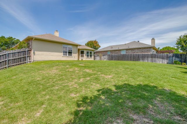 1173 Albatross Court, Benbrook, TX 76126