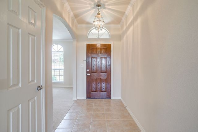 1173 Albatross Court, Benbrook, TX 76126