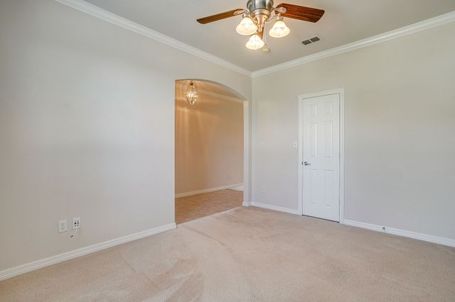1173 Albatross Court, Benbrook, TX 76126