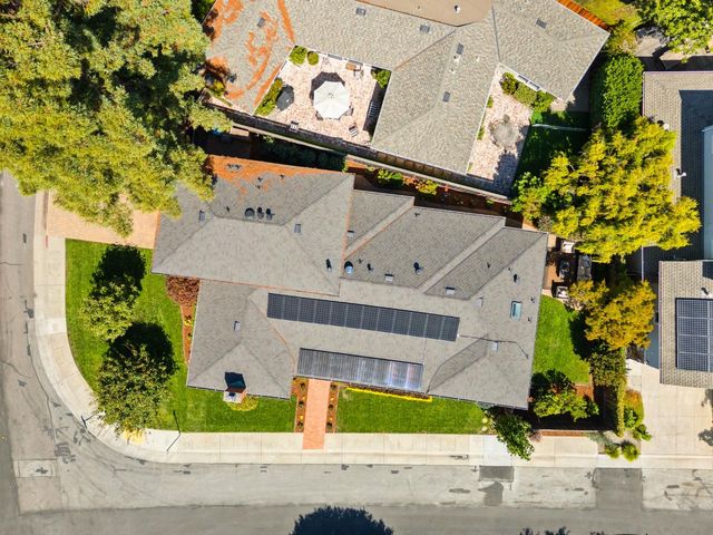 36 Belford Way, San Mateo, CA 94402